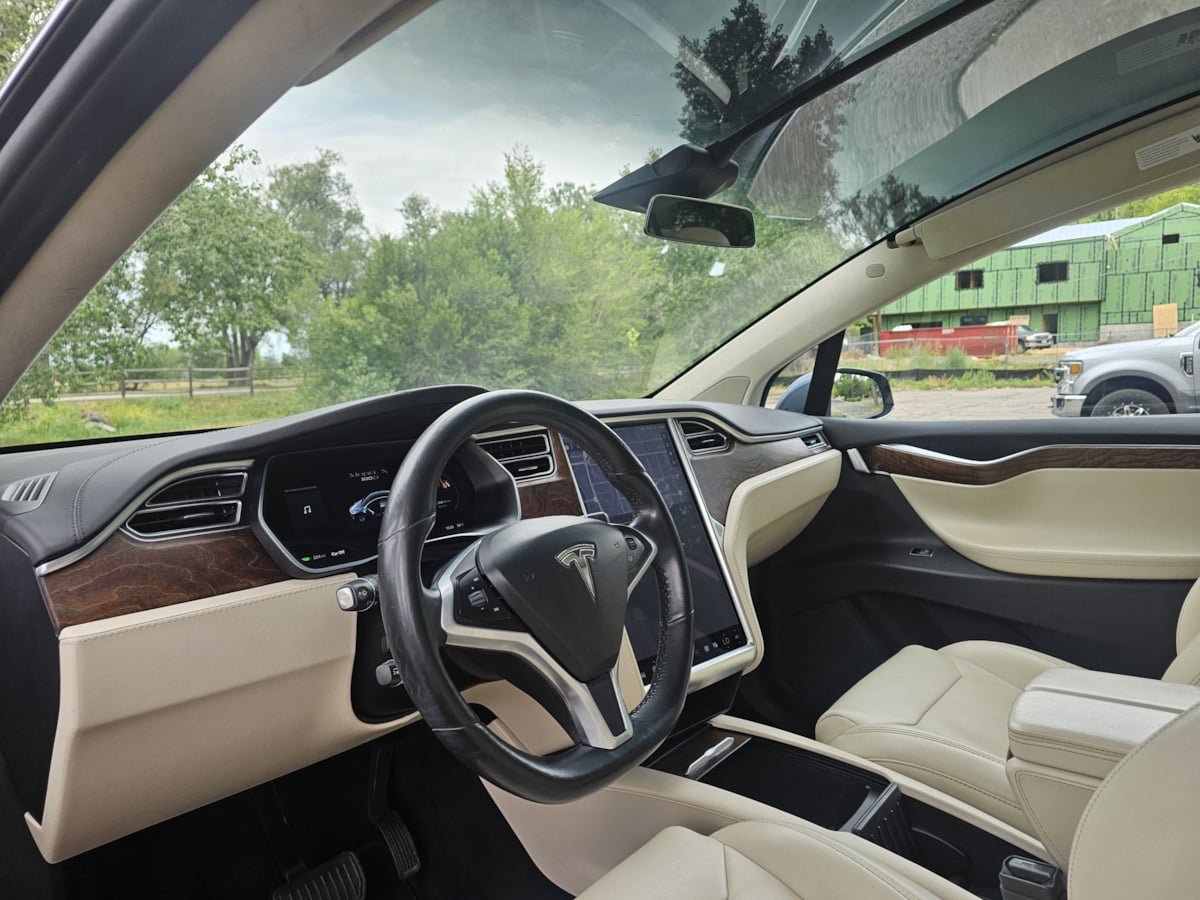 Used 2017 Tesla Model X 100D AWD/4WD image 10