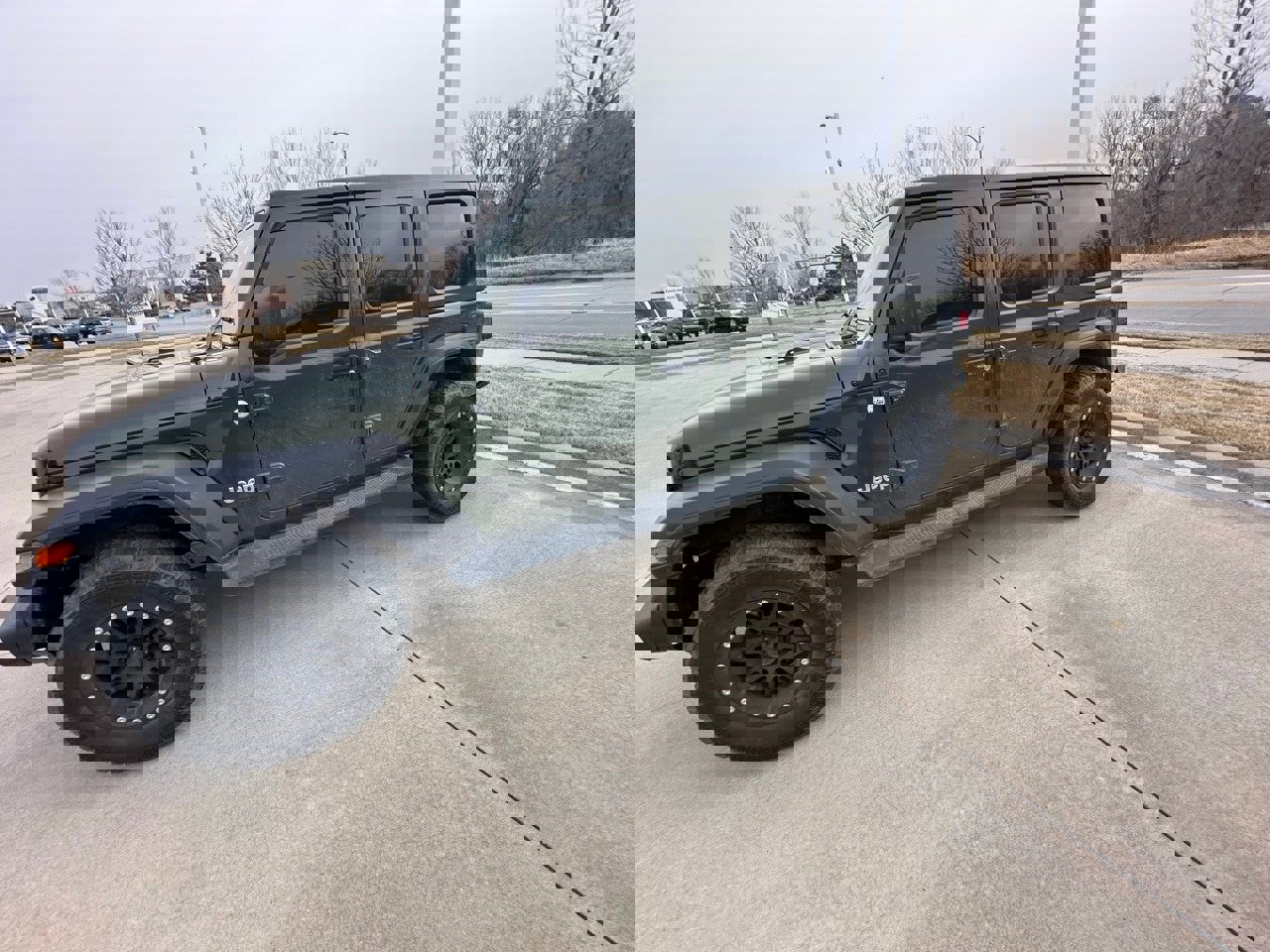 Used 2020 Jeep Wrangler Unlimited Sport S image 2