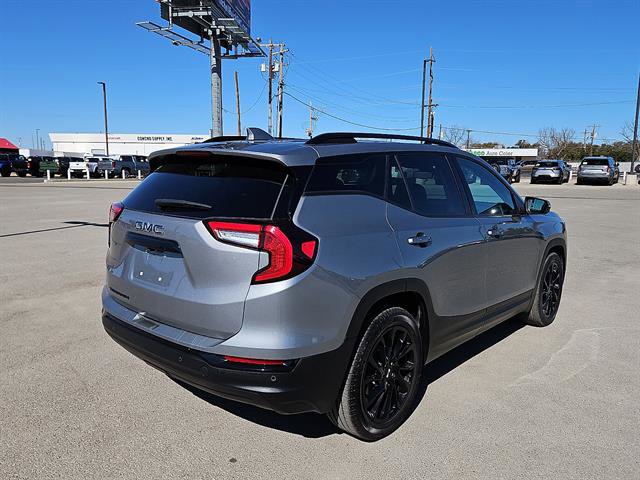 Used 2023 GMC Terrain SLT w/ Tech Package image 5