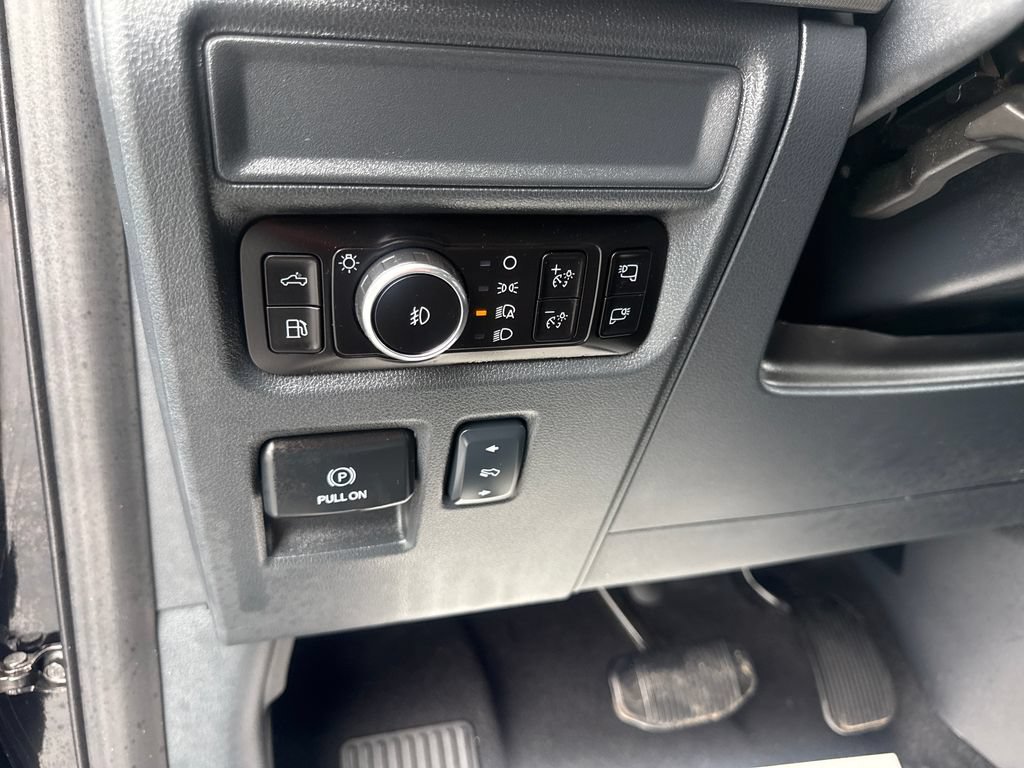 Used 2025 Ford F150 Lariat w/ Equipment Group 502A High AWD/4WD image 34