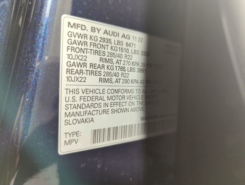 Used 2023 Audi Q8 Prestige w/ Prestige Package image 24