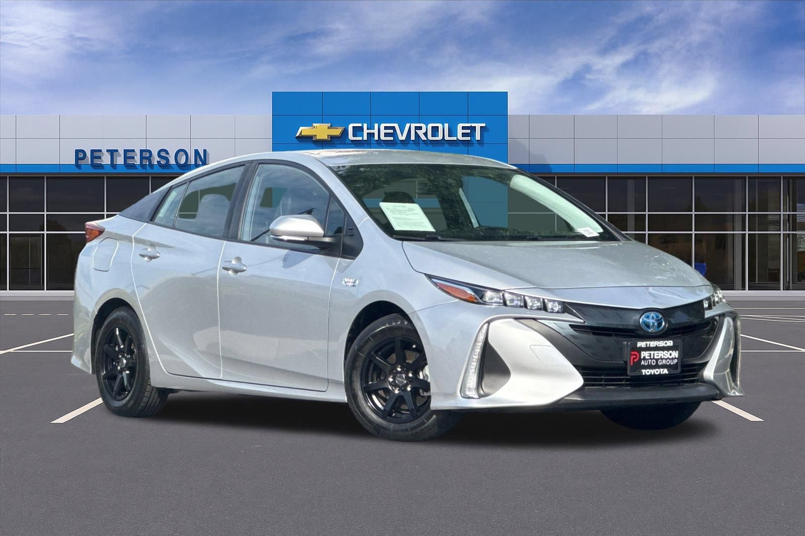 Used 2021 Toyota Prius Prime XLE FWD video 2