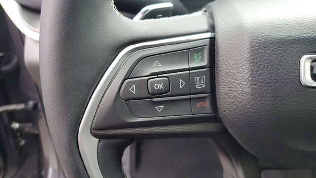 Certified 2023 Jeep Grand Cherokee L Laredo image 11