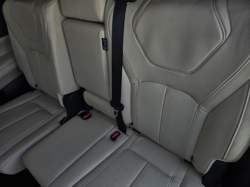 Used 2023 INFINITI QX60 Sensory w/ Vision Package AWD/4WD image 15