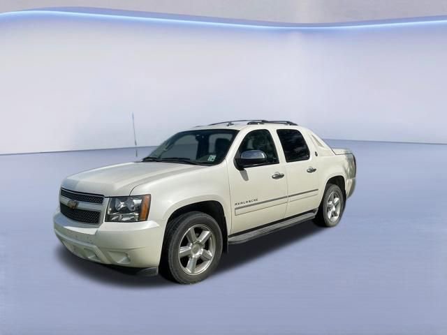 Used 2013 Chevrolet Avalanche LTZ RWD image 1