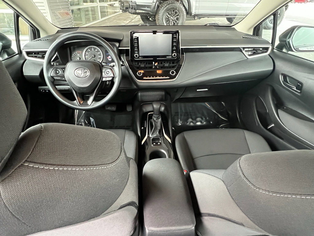 Used 2022 Toyota Corolla LE image 10
