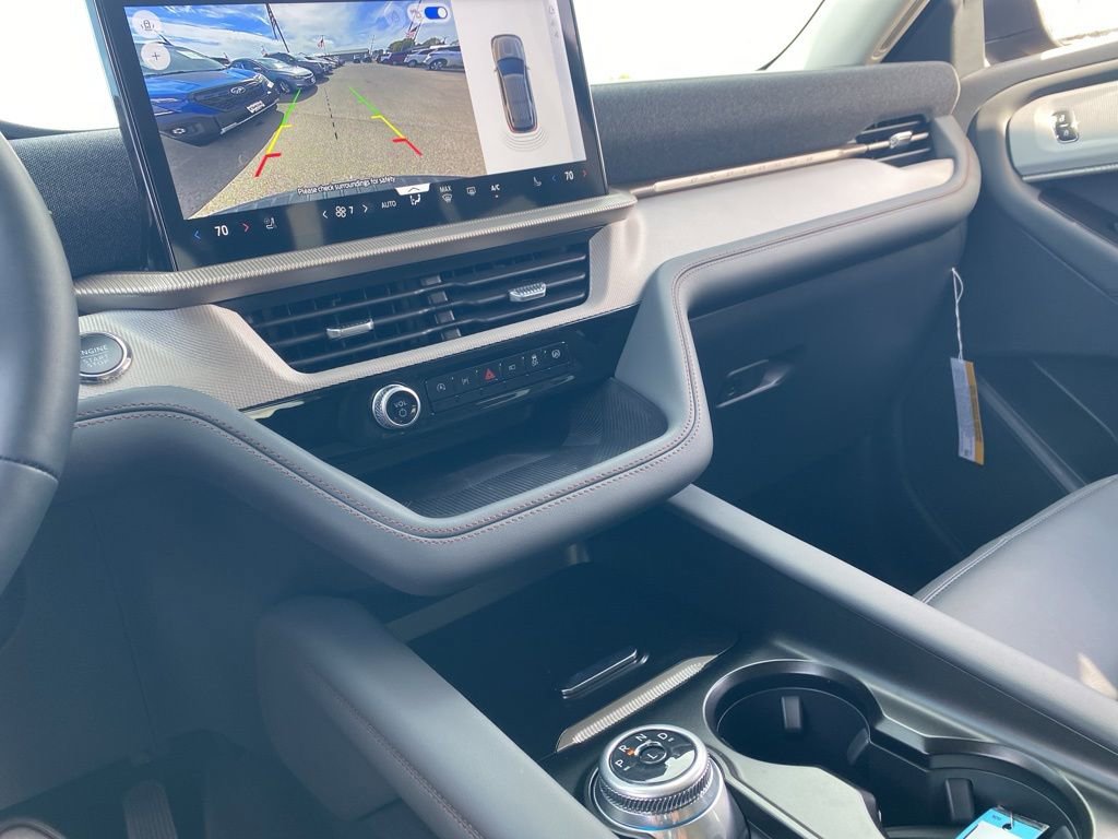 New 2025 Ford Explorer Active image 44