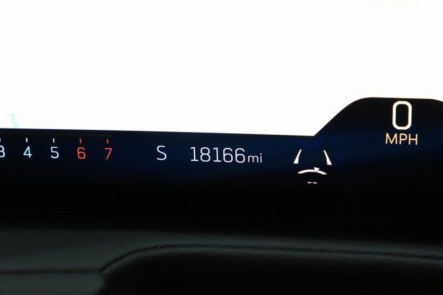 Used 2025 Cadillac XT4 Premium Luxury image 27