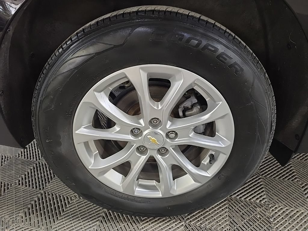 Used 2021 Chevrolet Equinox LT w/ LPO, Floor Liner Package AWD/4WD image 13