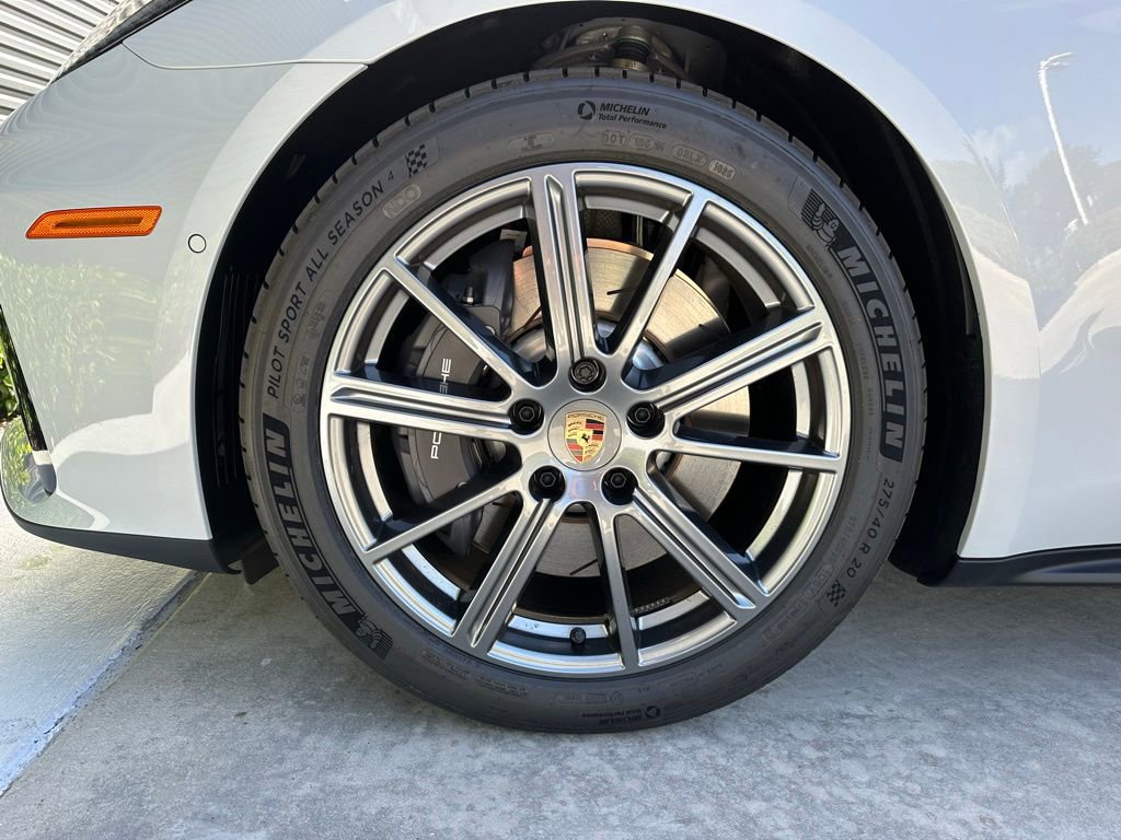 Used 2025 Porsche Panamera 4 image 41