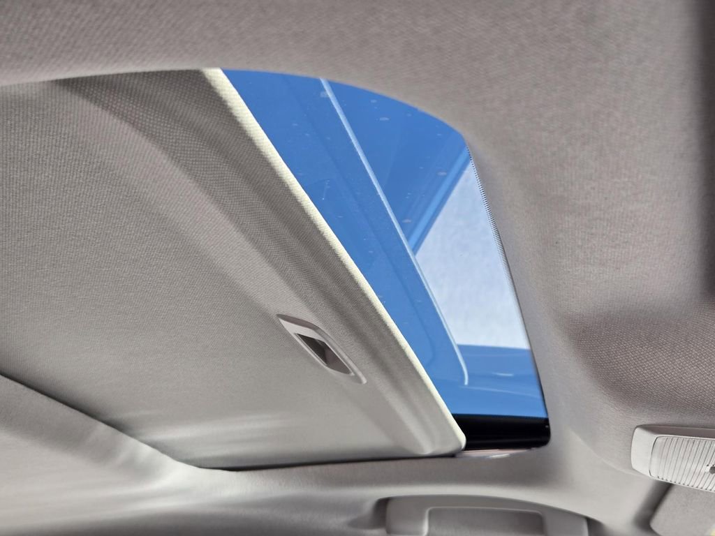 New 2026 Nissan Sentra SR w/ SR Premium Package image 10