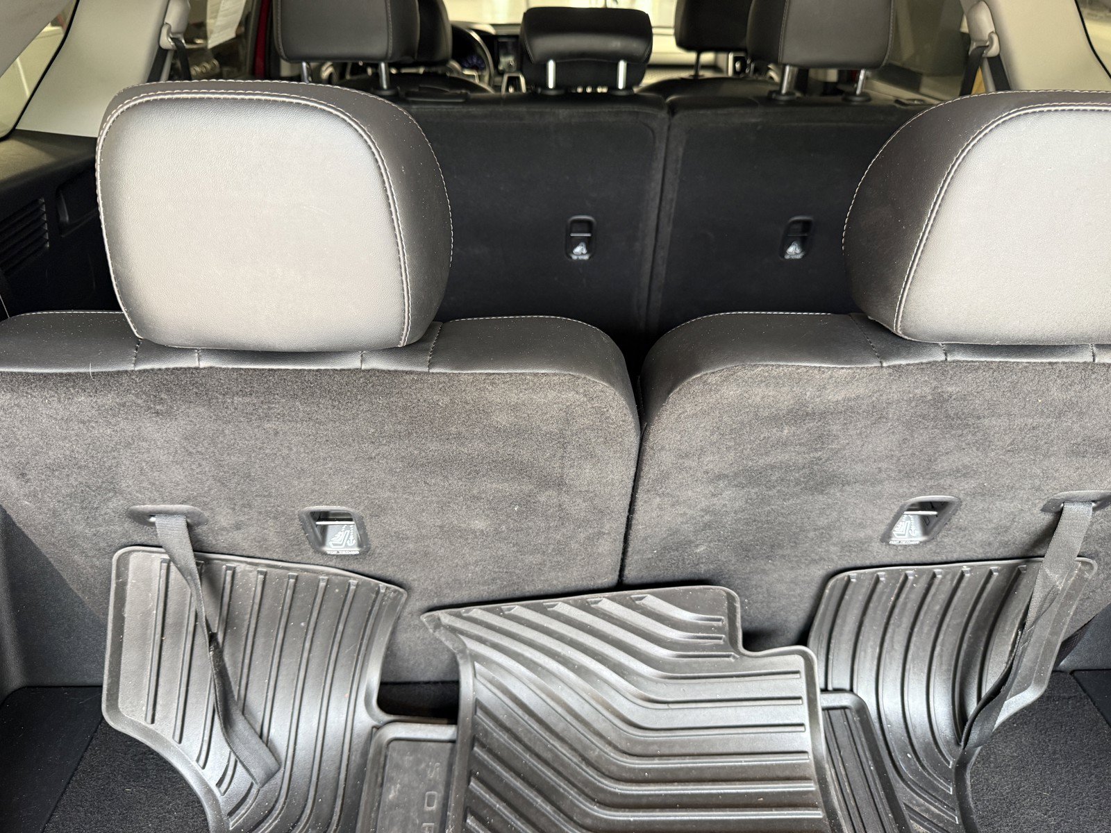 Used 2022 Kia Sorento S w/ Panoramic Sunroof Package FWD image 22