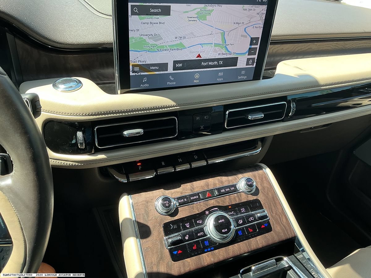 Used 2020 Lincoln Aviator Reserve w/ Equipment Group 202A AWD/4WD image 14
