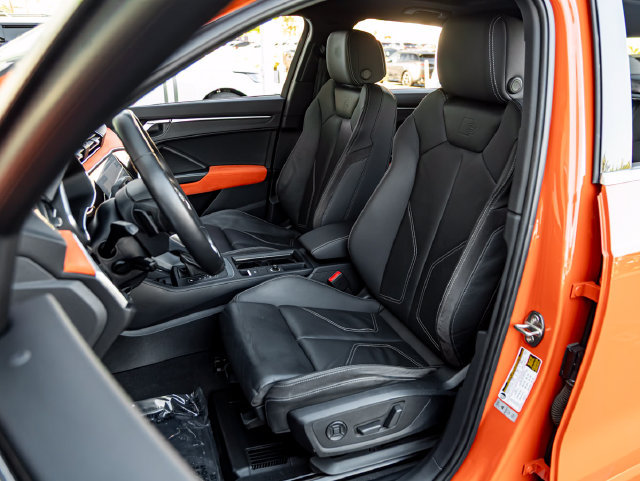 Used 2019 Audi Q3 2.0T Prestige w/ Prestige Package AWD/4WD image 14