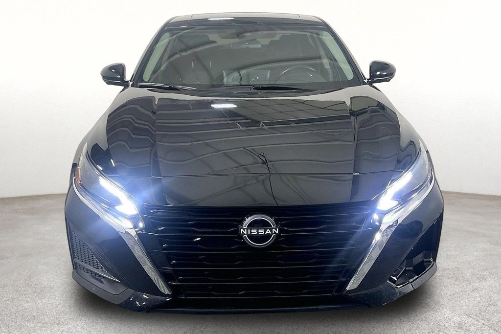 Used 2025 Nissan Altima 2.5 SL AWD/4WD image 4