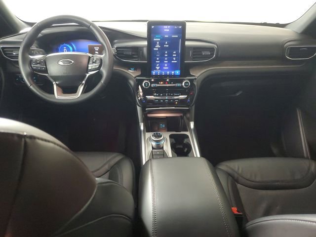 Used 2023 Ford Explorer Platinum w/ Technology Package image 15