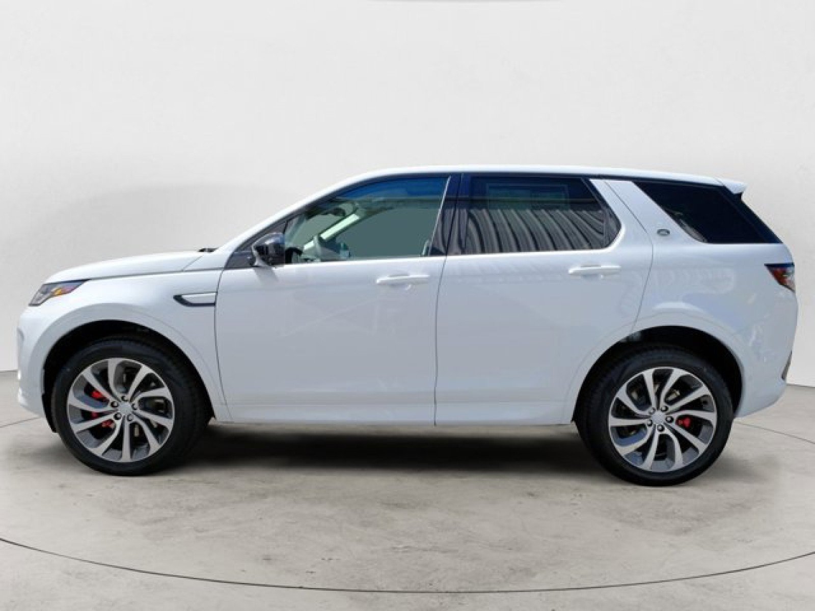 Certified 2024 Land Rover Discovery Sport S image 4