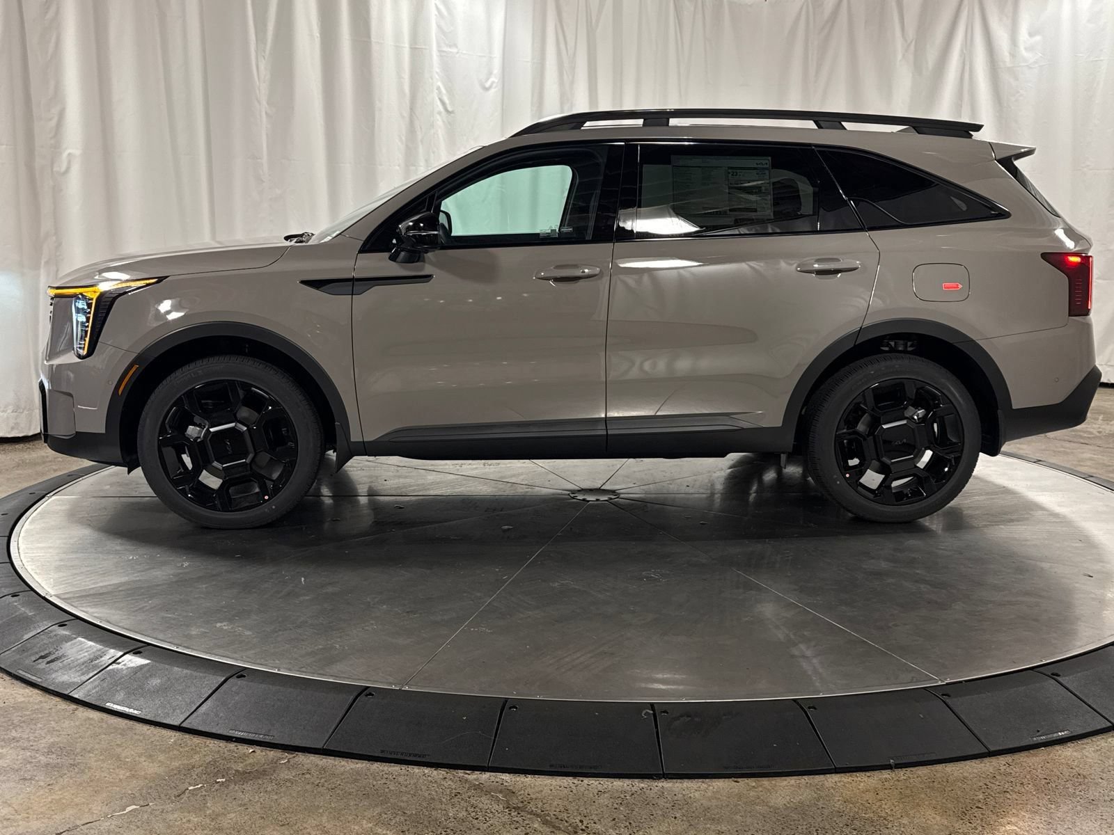 New 2026 Kia Sorento SX AWD/4WD image 4
