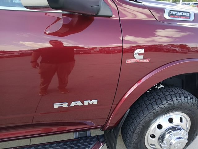 Used 2022 RAM 3500 Laramie w/ Chrome Appearance Group AWD/4WD image 24