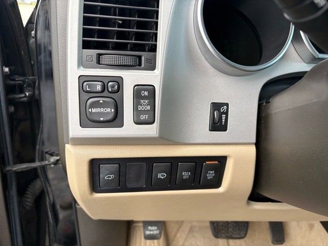 Used 2008 Toyota Sequoia Limited image 27