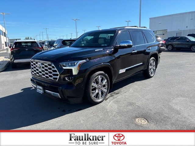 Used 2025 Toyota Sequoia Capstone AWD/4WD image 18