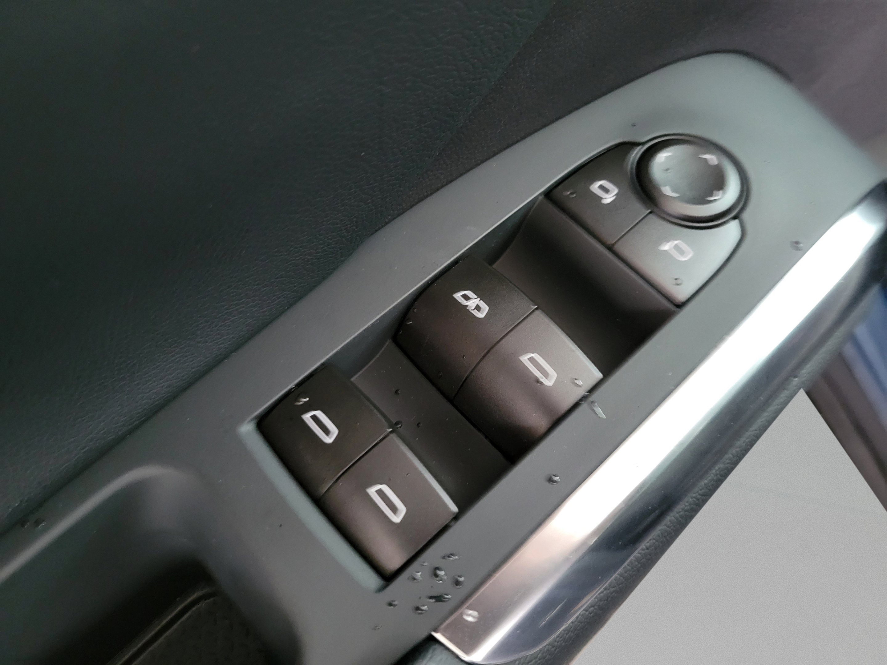 Used 2026 Chevrolet Traverse LT FWD image 12