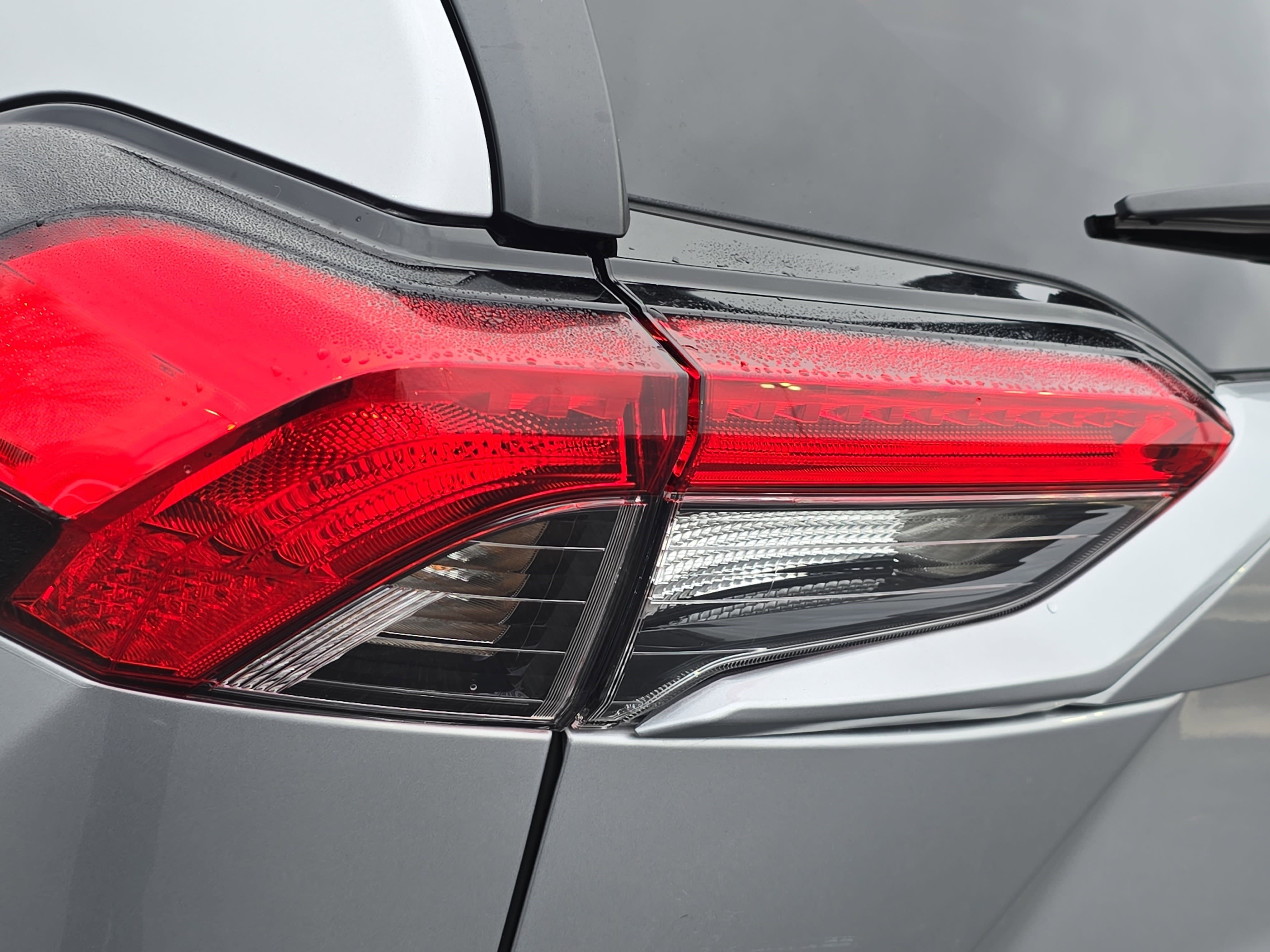 Used 2025 Toyota RAV4 XLE image 35