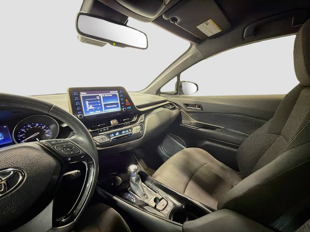 Used 2019 Toyota C-HR XLE FWD image 22