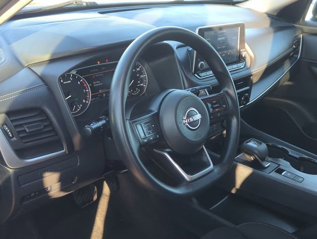 Used 2024 Nissan Rogue S image 12