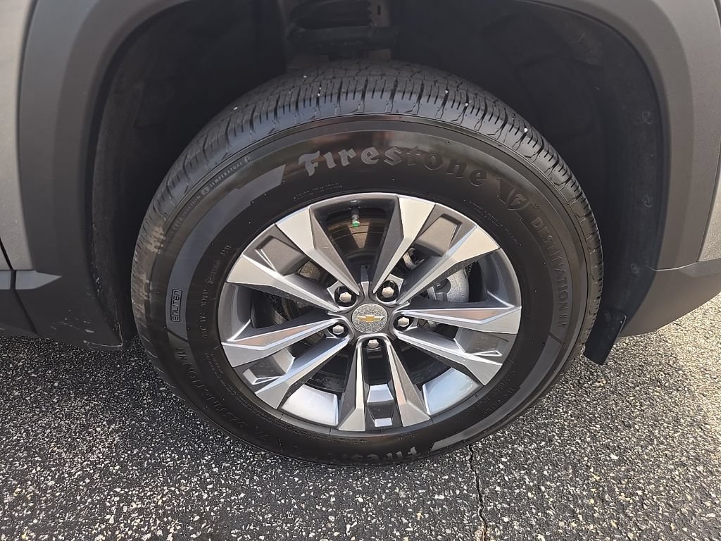 Used 2025 Chevrolet Equinox LT w/ Convenience Package II FWD image 19