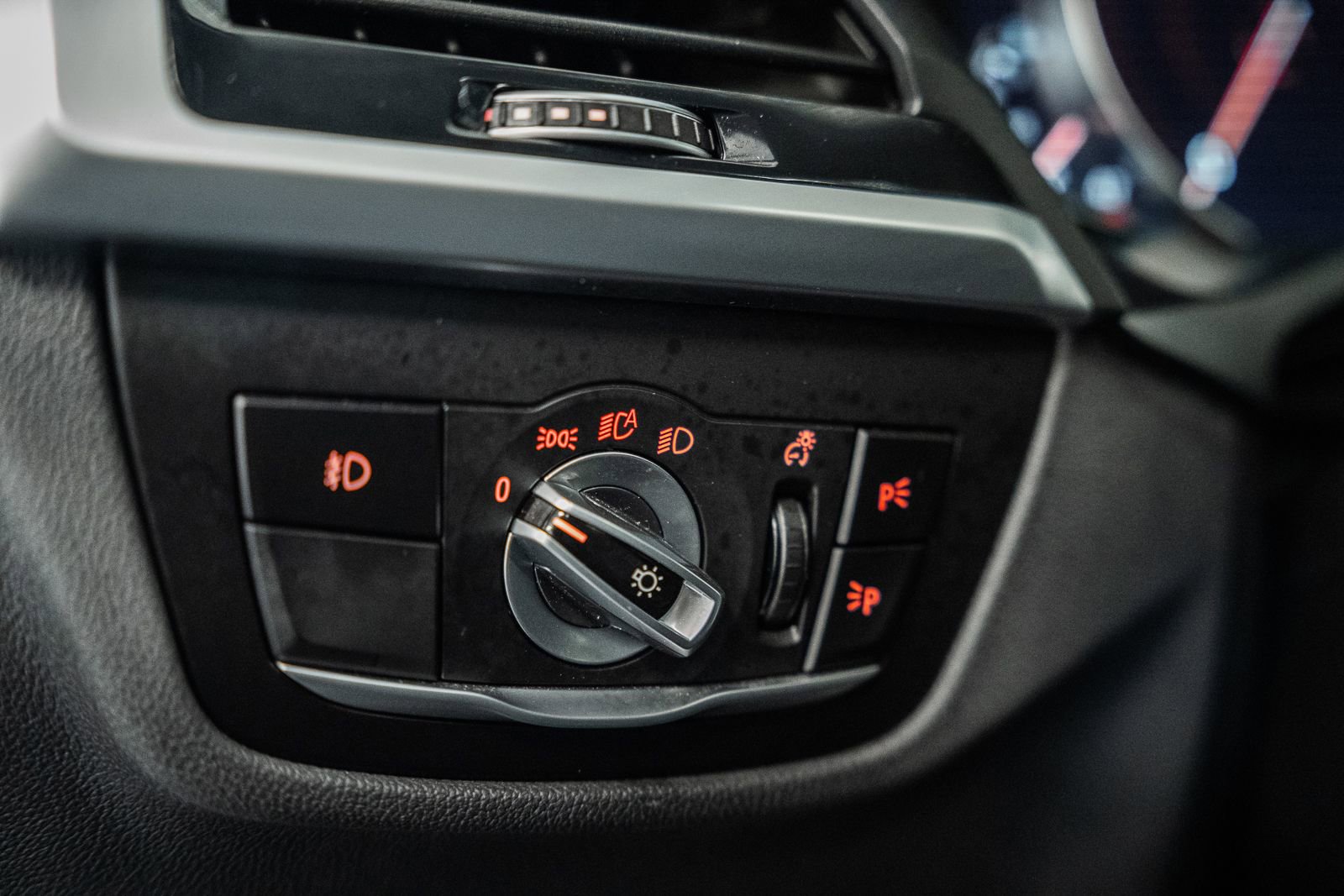 Used 2018 BMW X3 M40i image 50