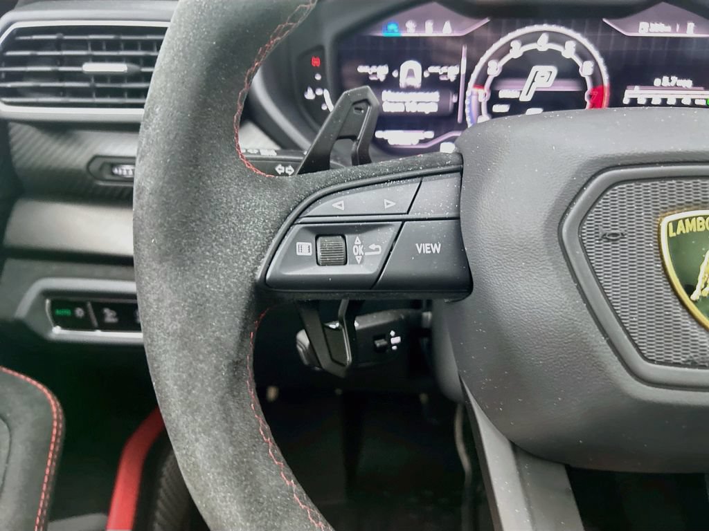 Used 2024 Lamborghini Urus Performante AWD/4WD image 11