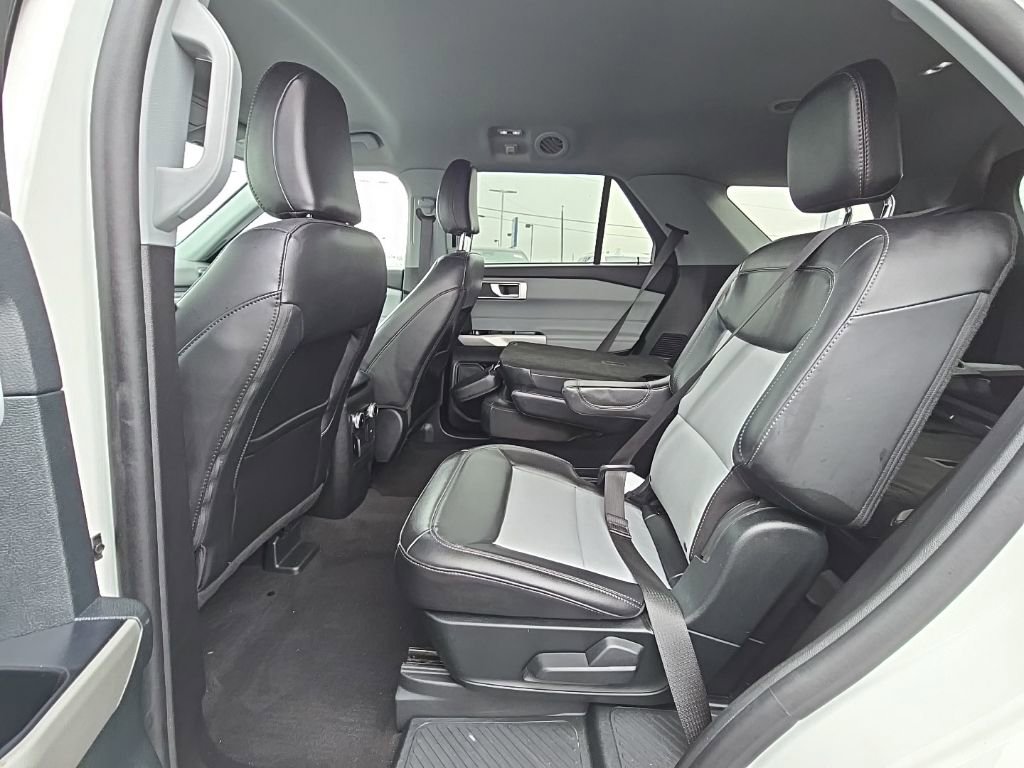 Used 2023 Ford Explorer XLT w/ Equipment Group 202A image 37