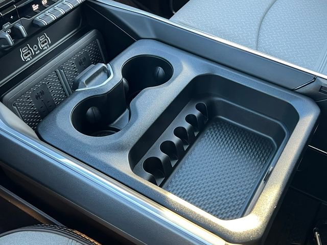 Used 2025 RAM 3500 Laramie image 45