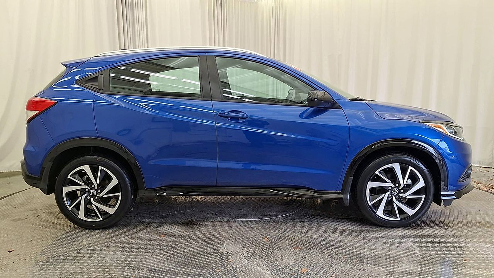 Used 2020 Honda HR-V Sport image 4