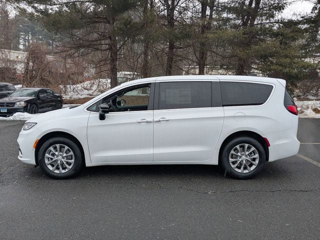 New 2026 Chrysler Pacifica Select AWD/4WD image 9