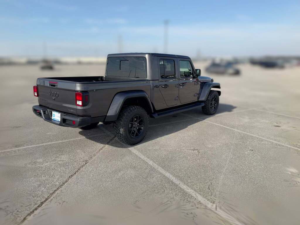 New 2026 Jeep Gladiator Sport image 12