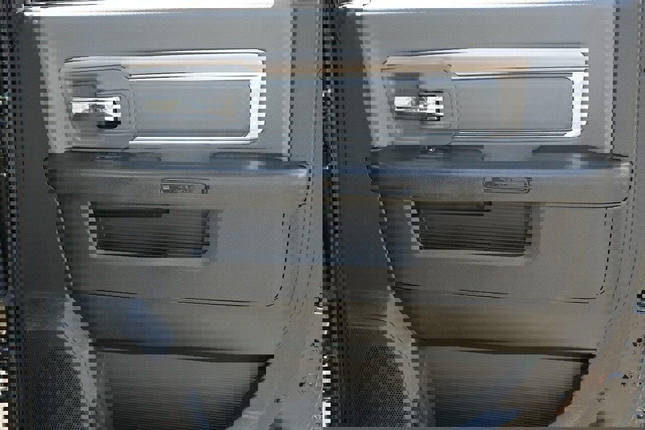 Used 2023 RAM 1500 Classic SLT w/ Trailer & Traction Group image 15