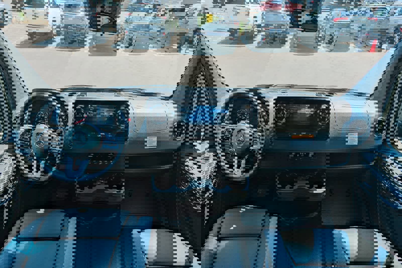 Used 2024 Mercedes-Benz Sprinter 2500 image 10