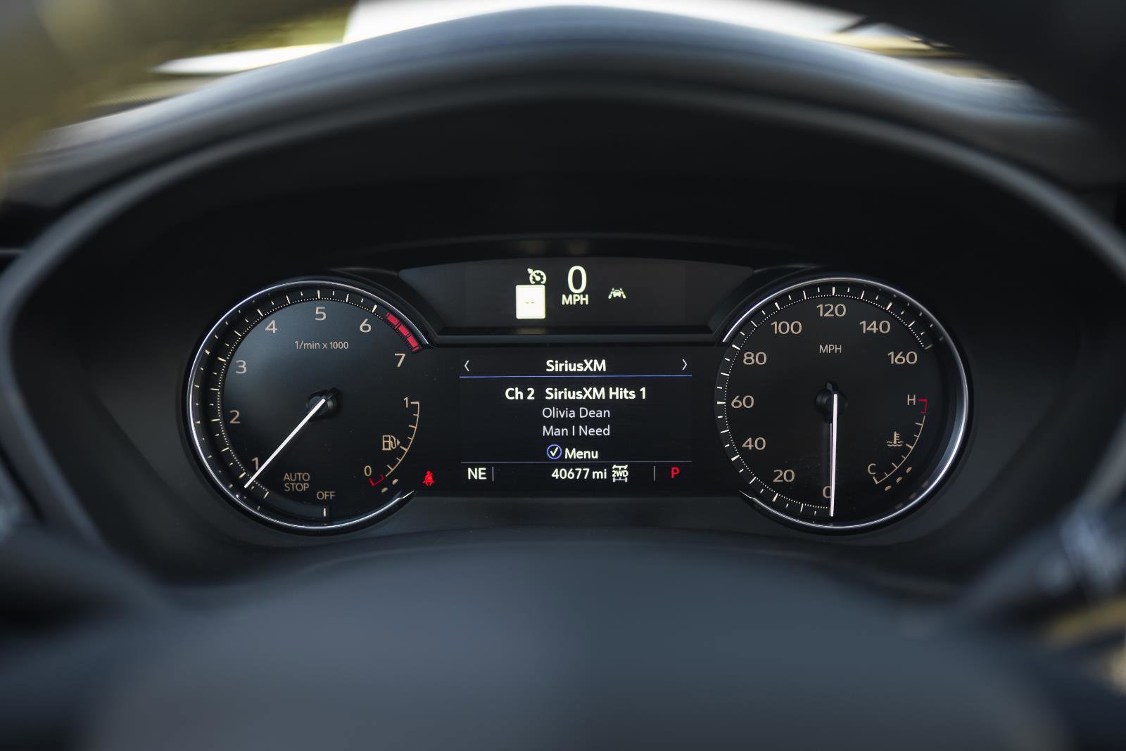 Used 2022 Cadillac XT4 Premium Luxury w/ Enhanced Visibility Package image 28