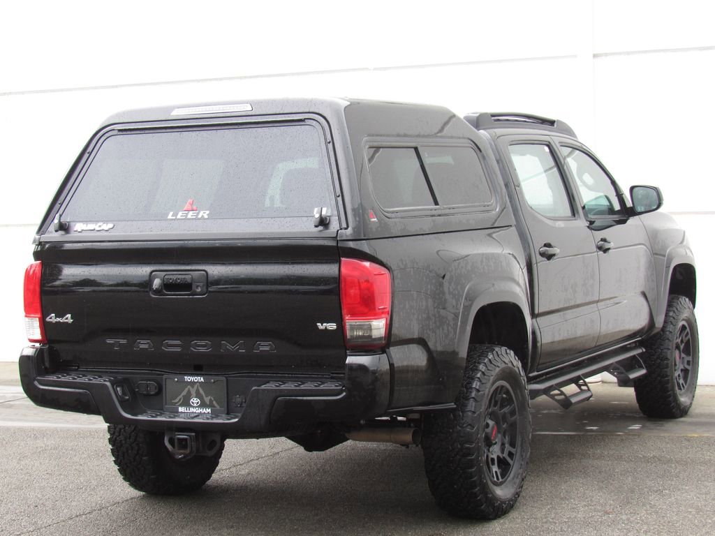 Used 2017 Toyota Tacoma SR w/ Tow Package AWD/4WD image 6