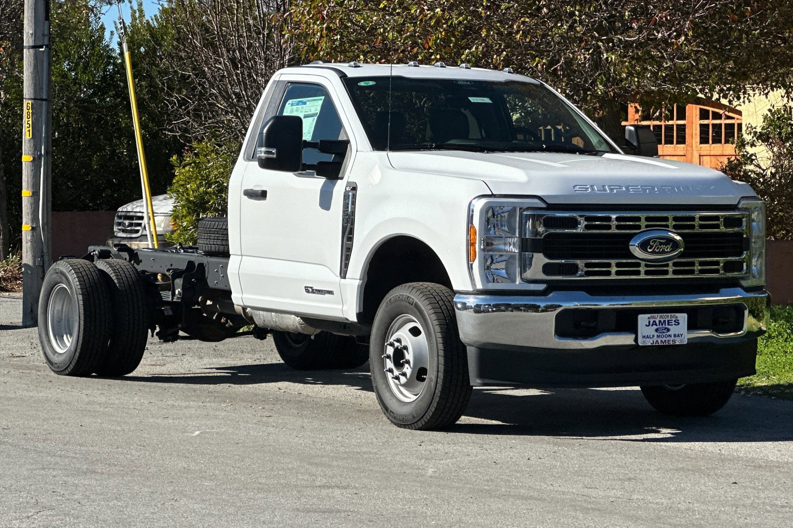 Used 2024 Ford F350 XLT image 7