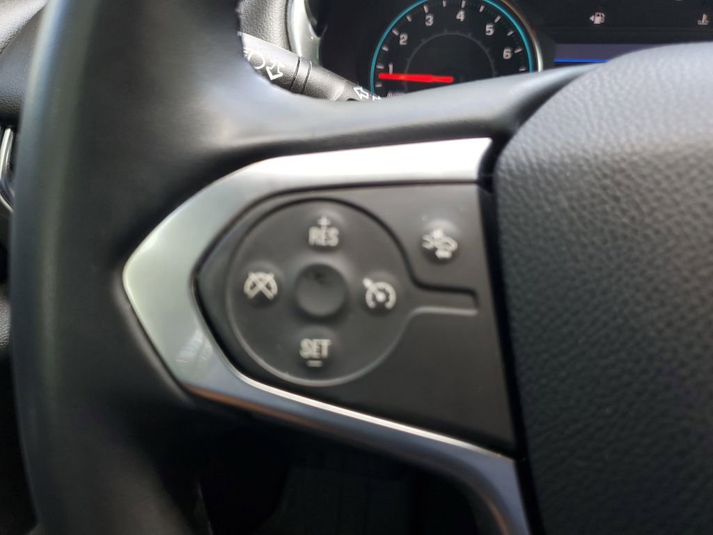 Used 2023 Chevrolet Traverse LT image 30