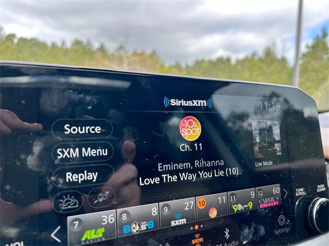 Used 2023 Nissan Pathfinder Platinum image 20