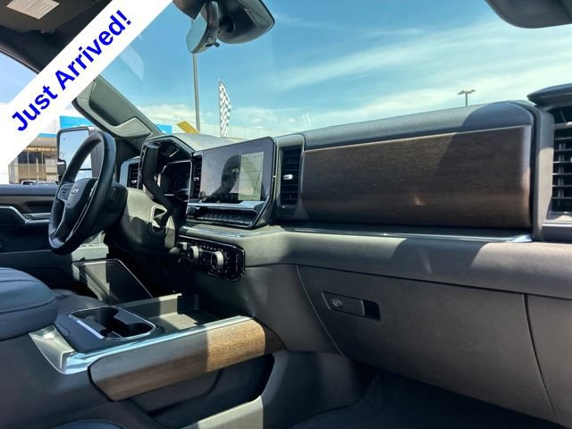 Used 2025 Chevrolet Silverado 2500 High Country w/ Technology Package AWD/4WD image 34
