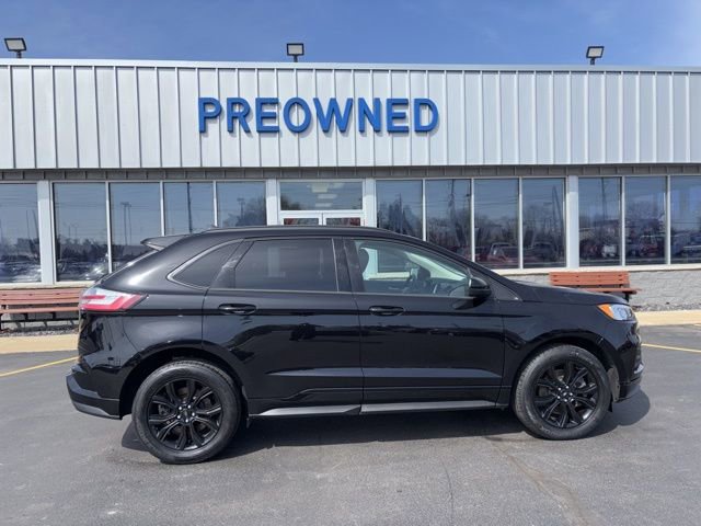 Used 2023 Ford Edge SE w/ Black Appearance Package AWD/4WD image 2