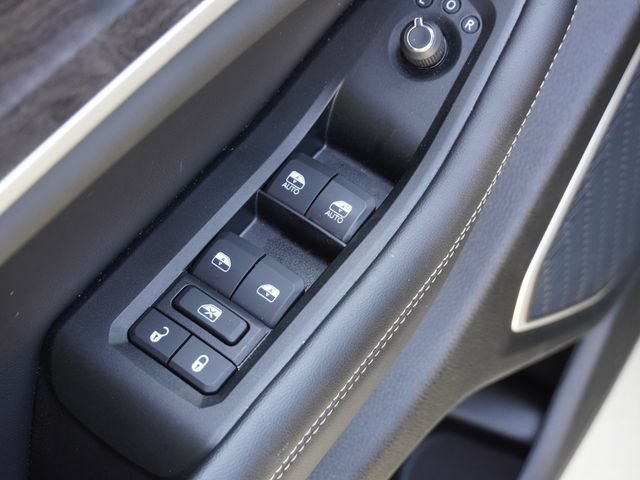 Certified 2026 Jeep Grand Cherokee L Limited AWD/4WD image 22