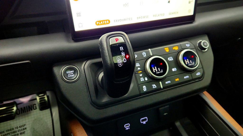 Used 2023 Land Rover Defender 110 X image 18
