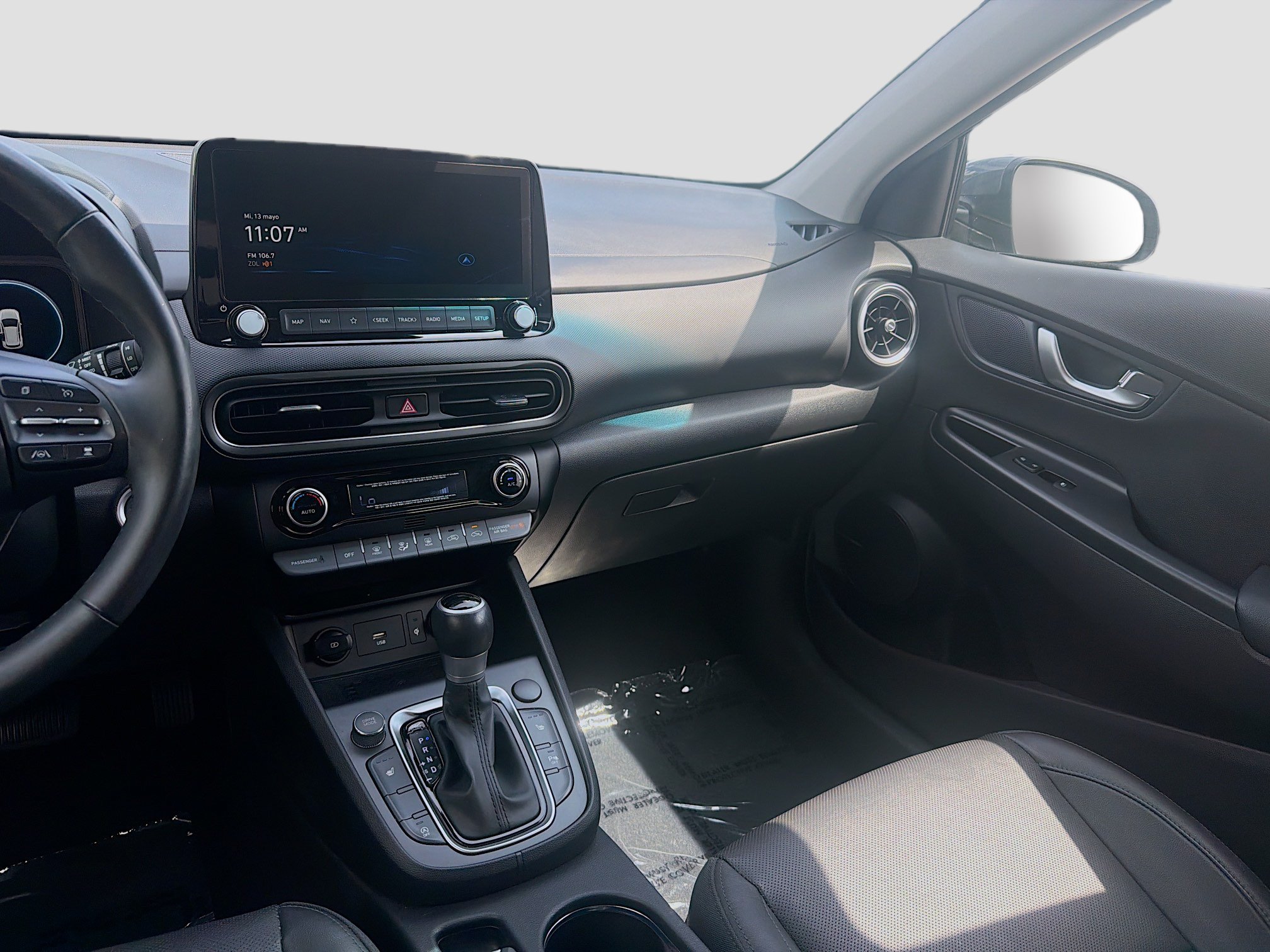 Used 2023 Hyundai Kona Limited w/ Cargo Package FWD image 20