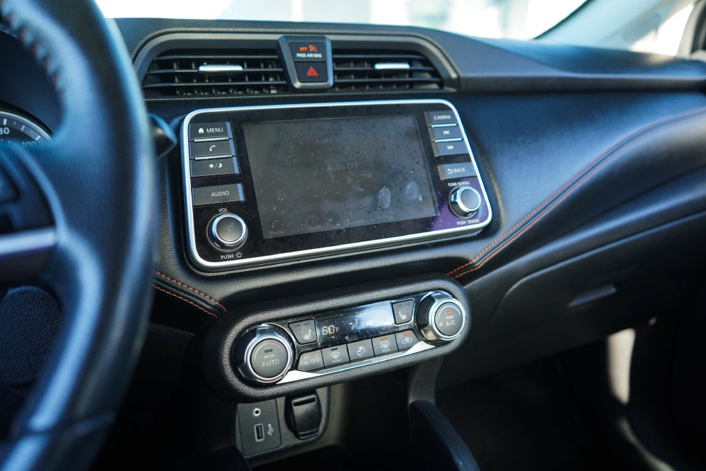 Used 2020 Nissan Versa SR w/ Convenience Package FWD image 8